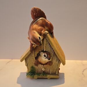 Vintage 1967 Bossoms England Chipmunks House
